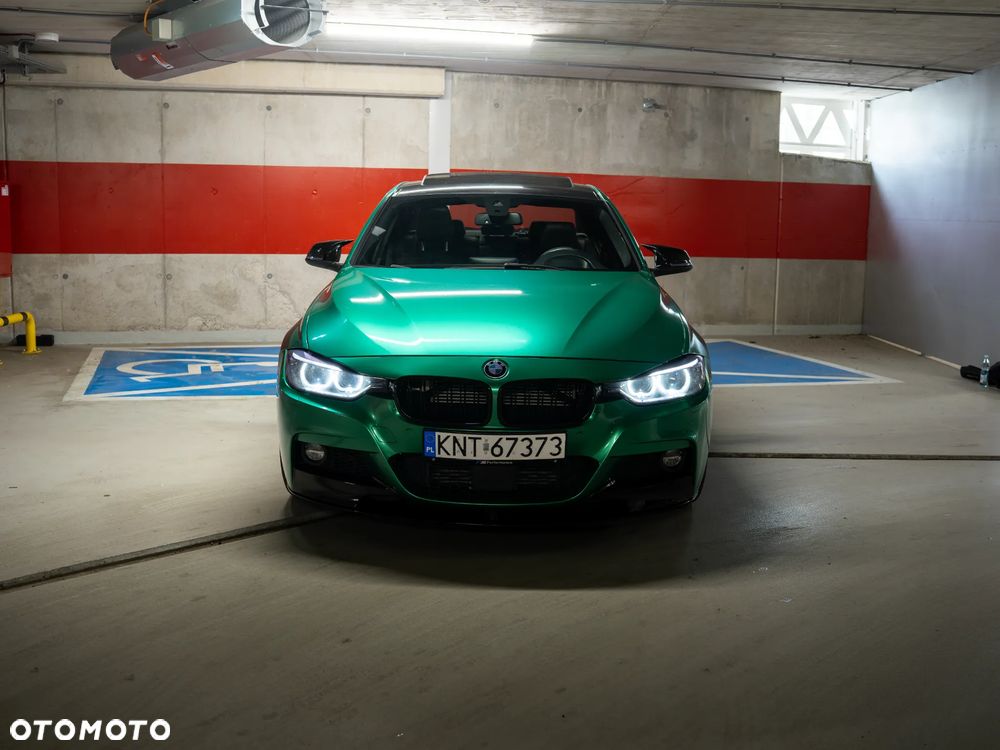 BMW Seria 3 335i Sport Line - 3