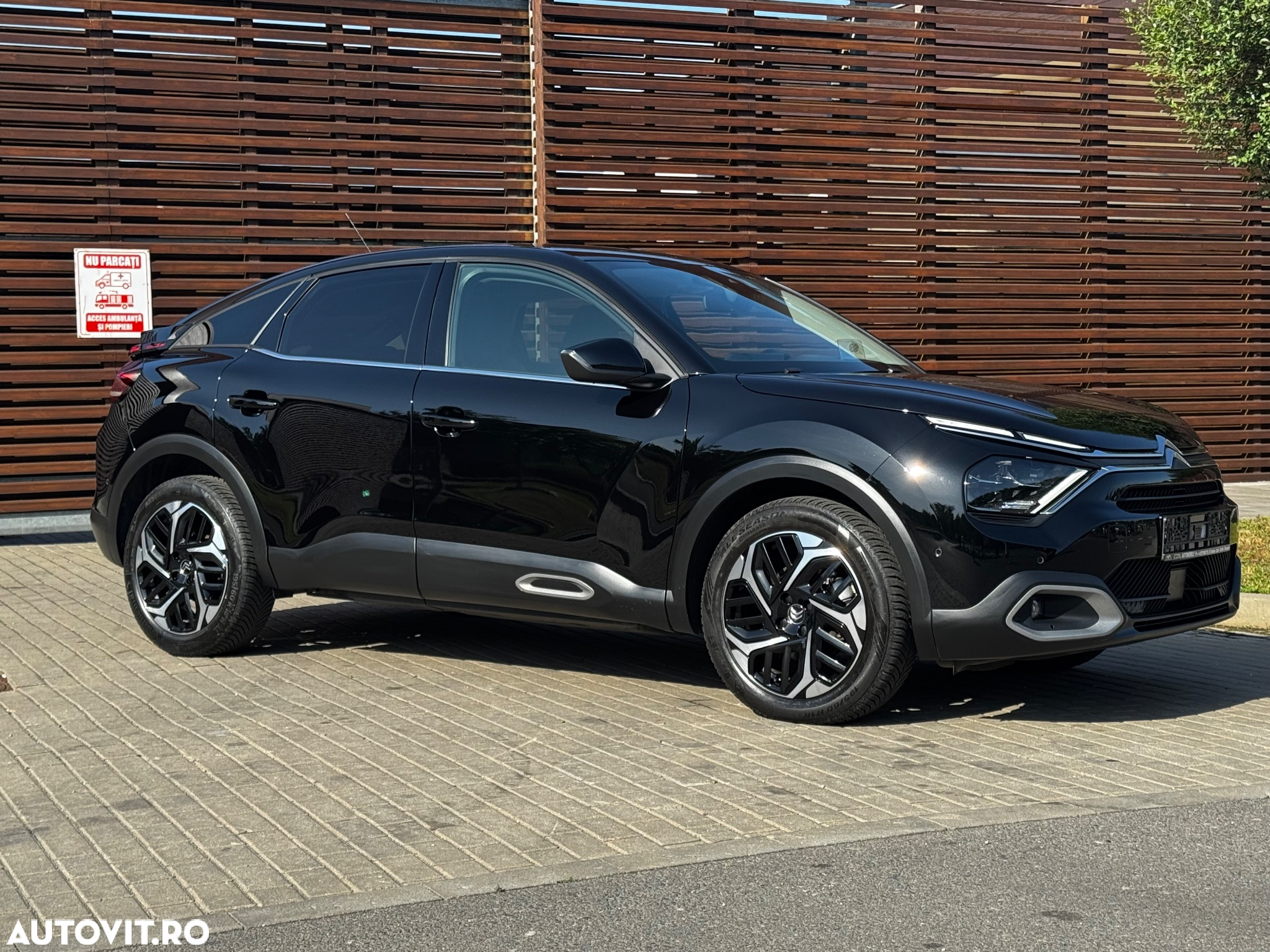 Citroën C4 1.2 PureTech S&S EAT8 Shine - 7