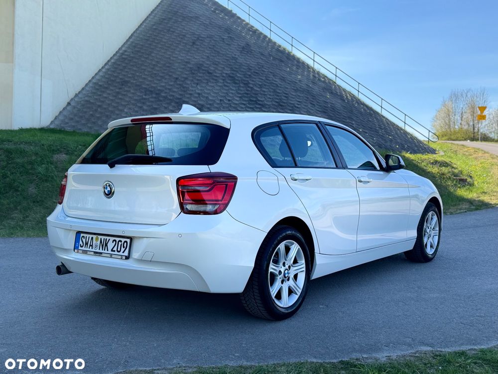 BMW Seria 1 118d DPF Edition Sport - 4
