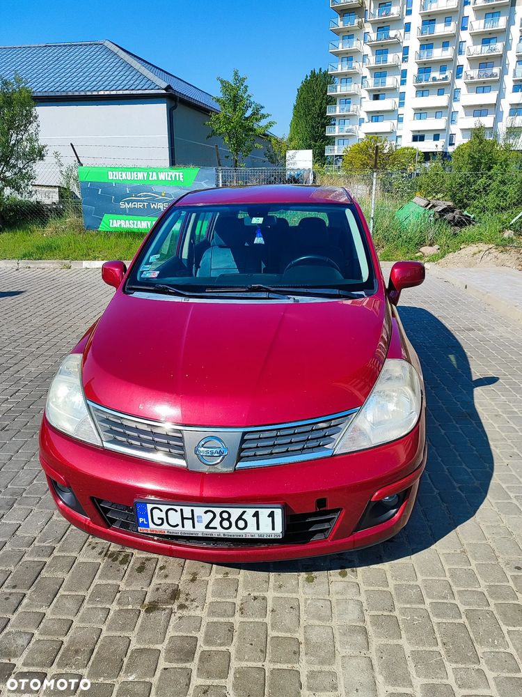 Nissan Tiida - 4