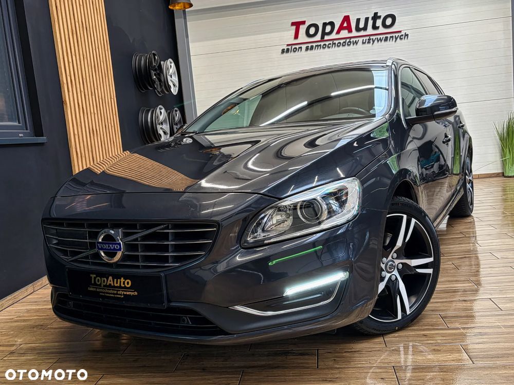 Volvo V60 D4 Geartronic Momentum - 1
