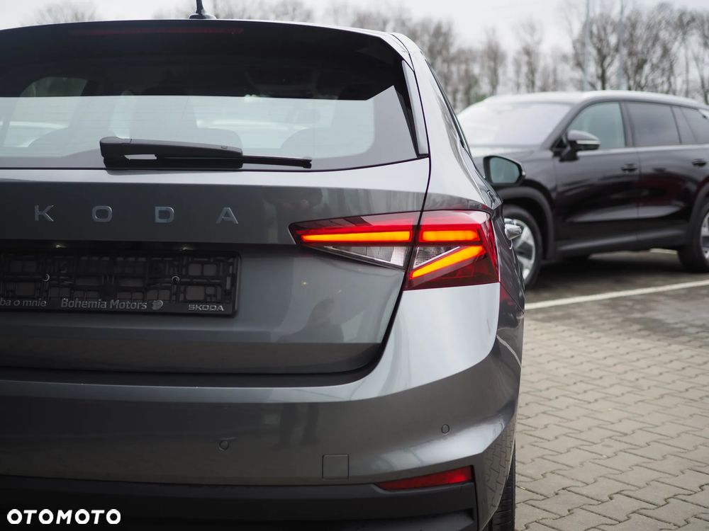 Skoda Fabia 1.0 TSI Drive - 5