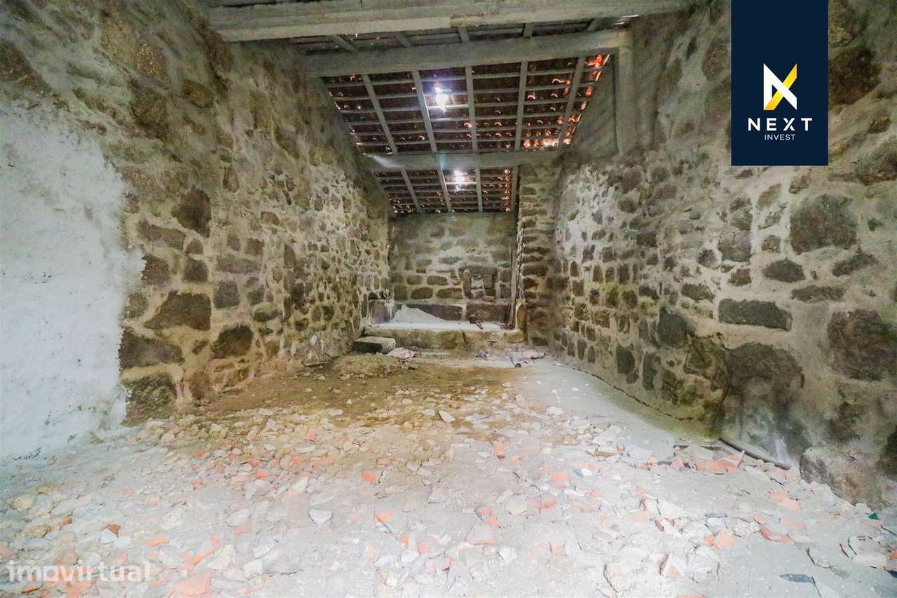 Moradia T2 a menos de 3 minutos do centro de Viseu – para remodelar - Grande imagem: 3/4