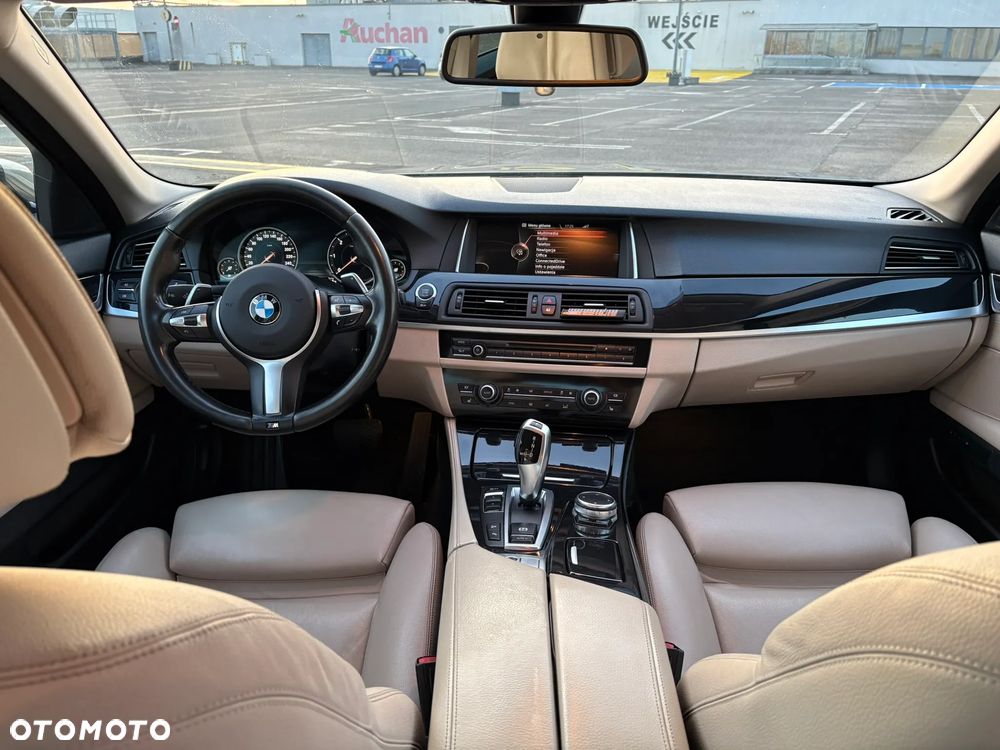 BMW Seria 5 520d xDrive - 26