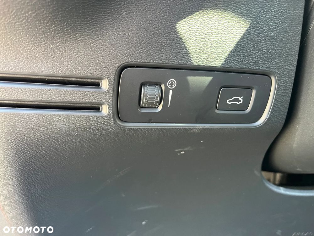 Volvo XC 40 T2 Core - 34