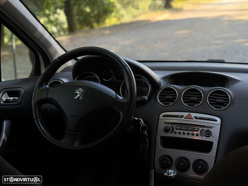 Peugeot 308 1.6 HDi Executive - 10