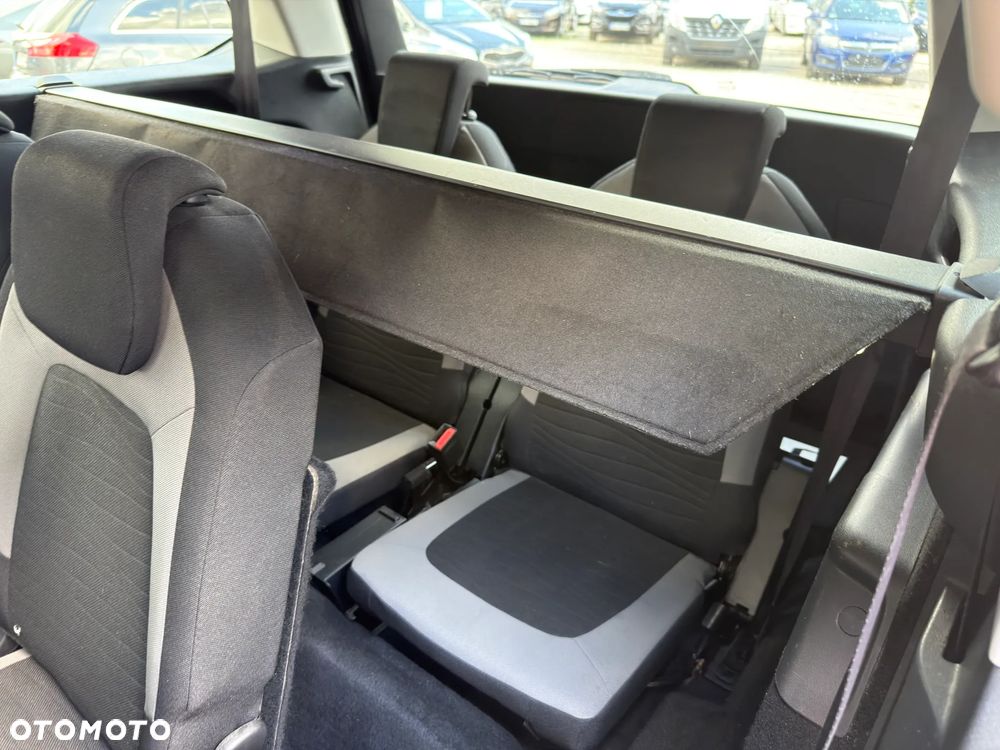Citroën C4 Grand Picasso 1.6 e-HDi Intensive ETG6 - 26