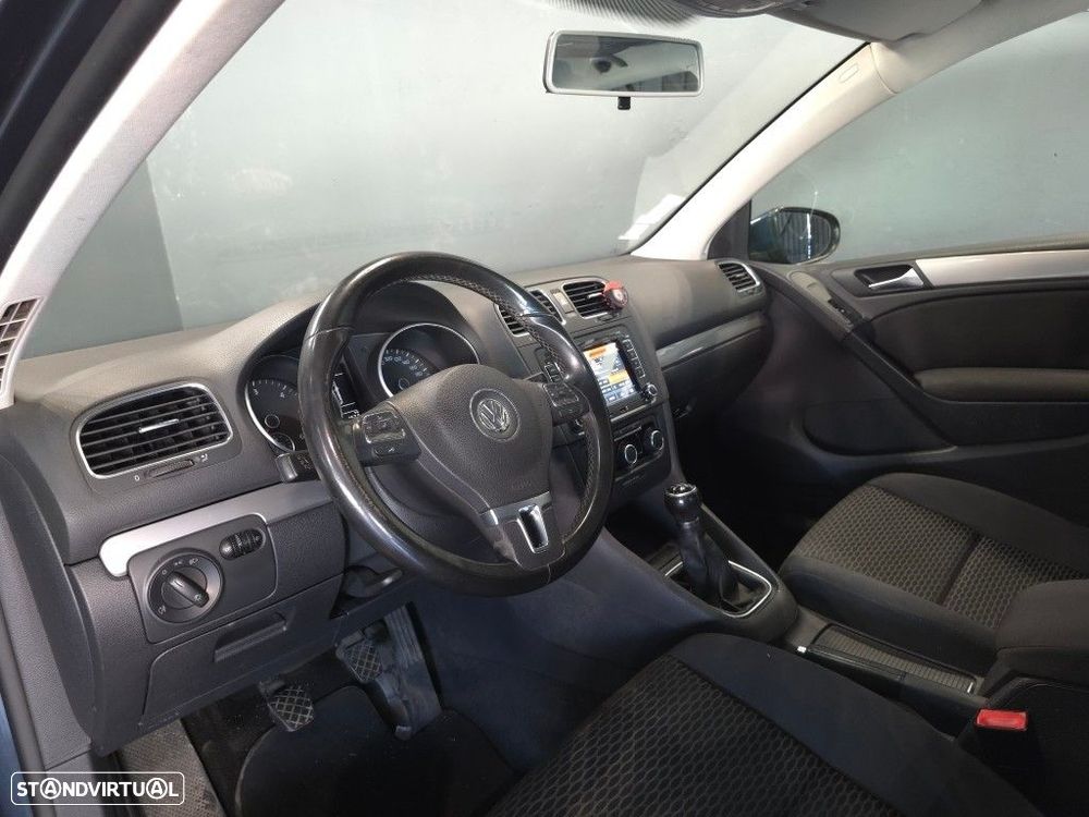 VW Golf 1.6 TDi Trendline BlueMotion - 14