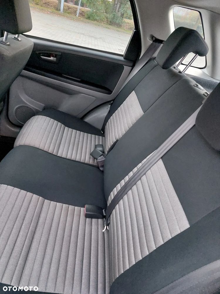 Suzuki SX4 1.9 DDiS DPF 4x2 Comfort - 6