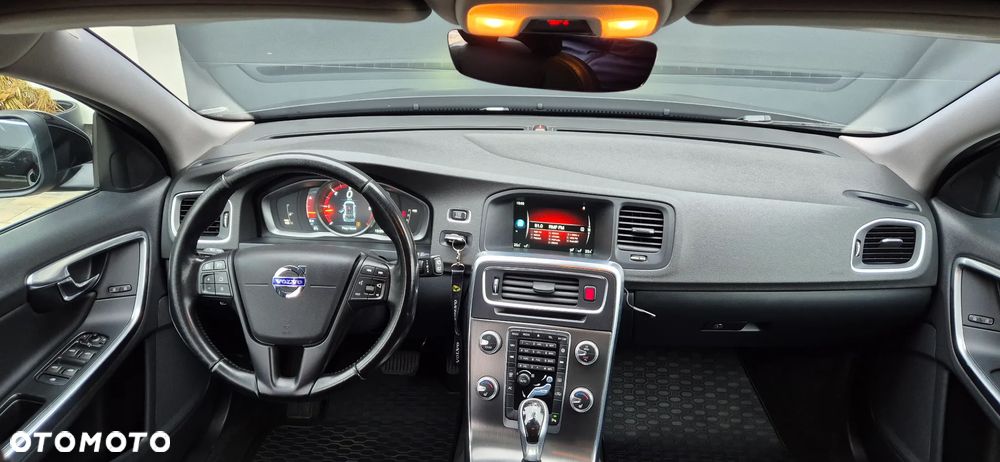 Volvo V60 D4 Geartronic Business Edition - 7