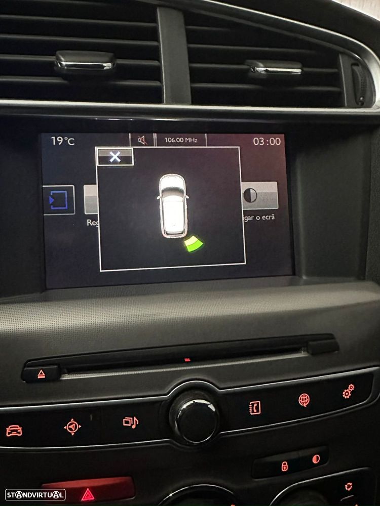 Citroën C4 1.2 PureTech Shine EAT6 - 18