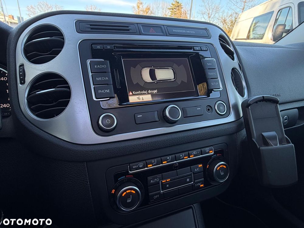 Volkswagen Tiguan 2.0 TDI DPF BlueMotion Technology Cup Sport & Style - 24
