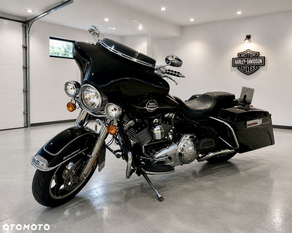 Harley-Davidson Touring Road King - 2