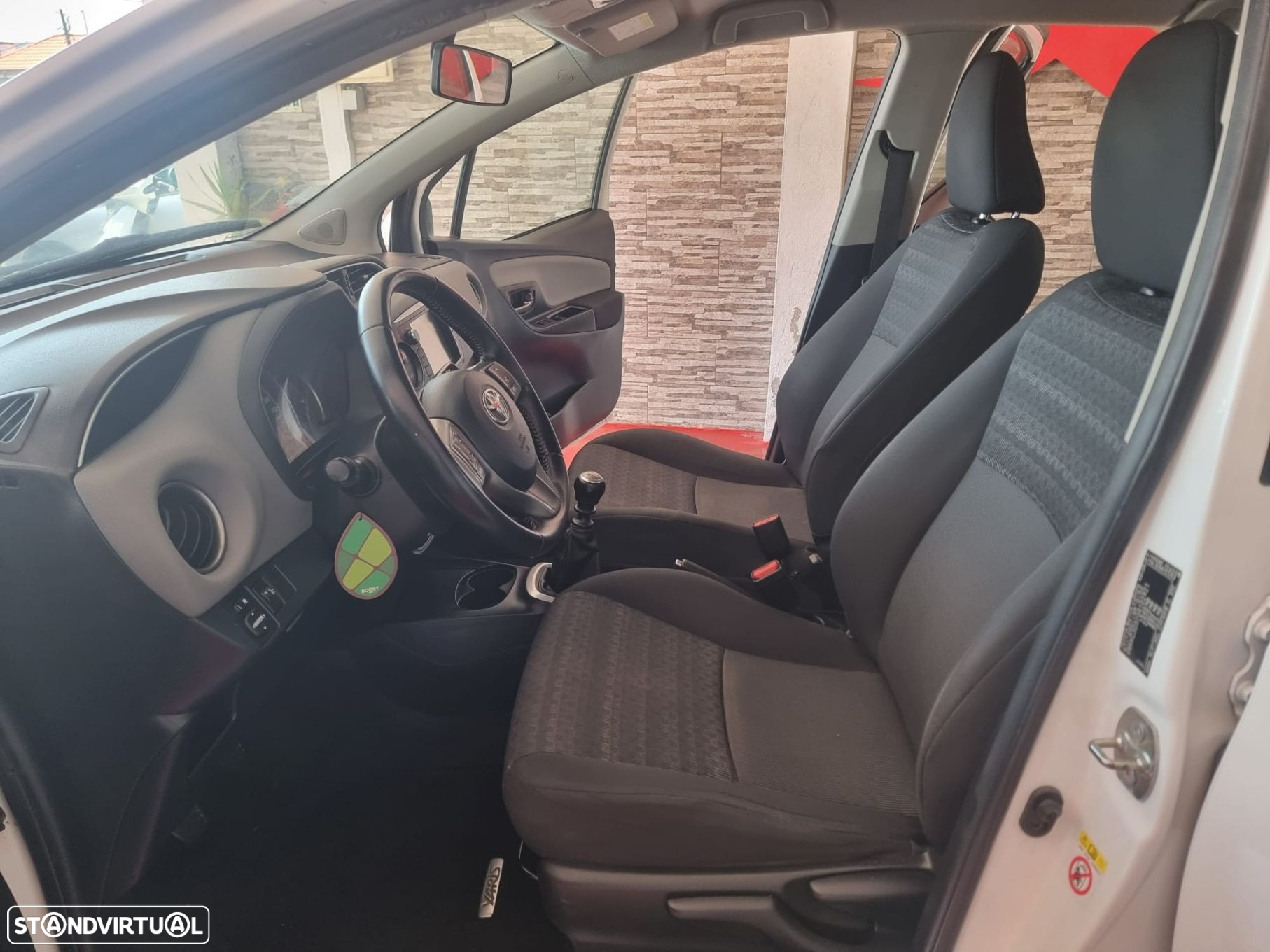 Toyota Yaris 1.4 D-4D ACtive+AC - 8