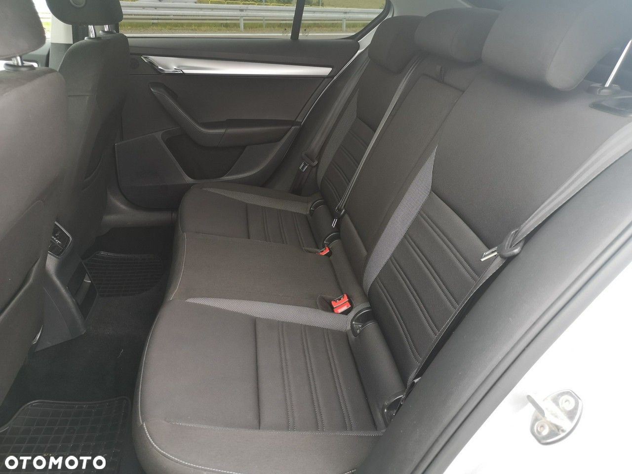 Skoda Octavia 1.5 TSI ACT Ambition - 21