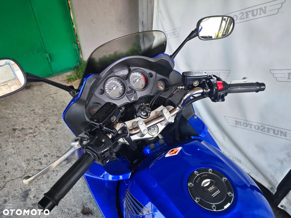 Honda CBF - 10