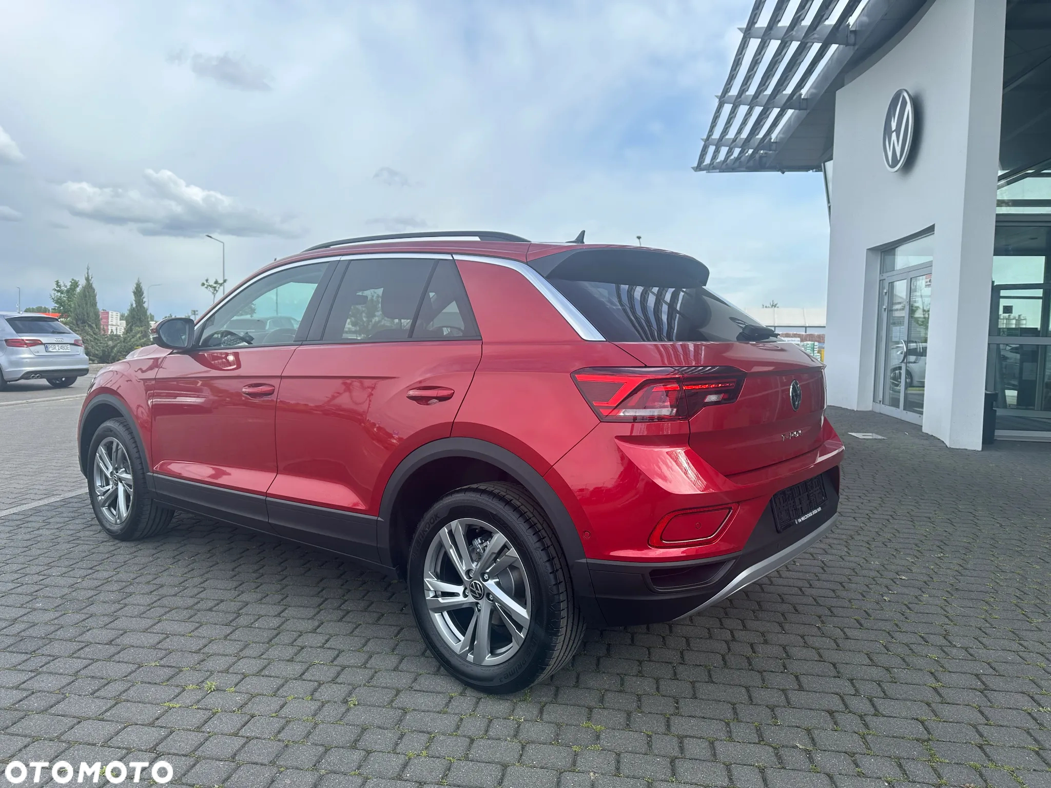 Volkswagen T-Roc - 16