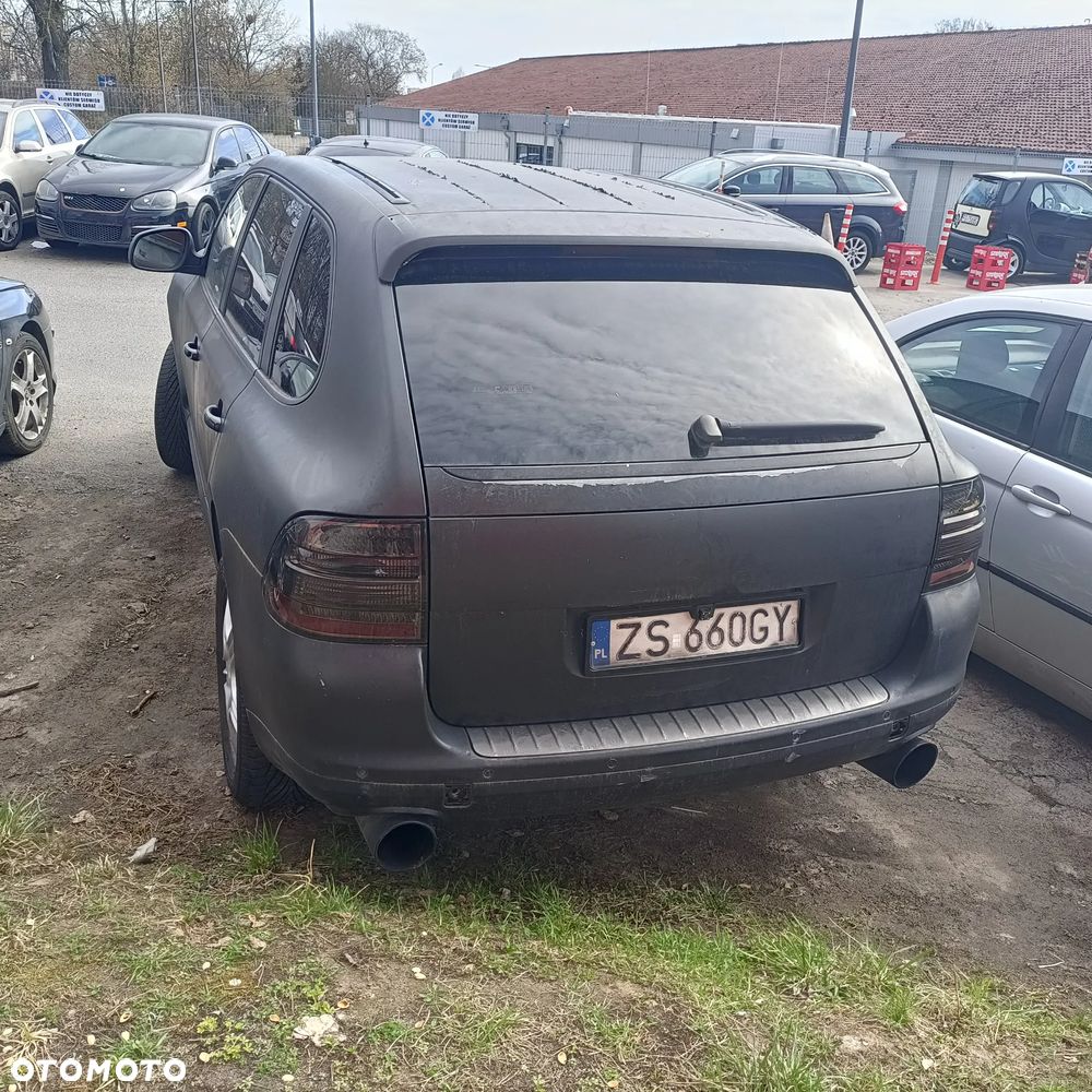 Porsche Cayenne - 31