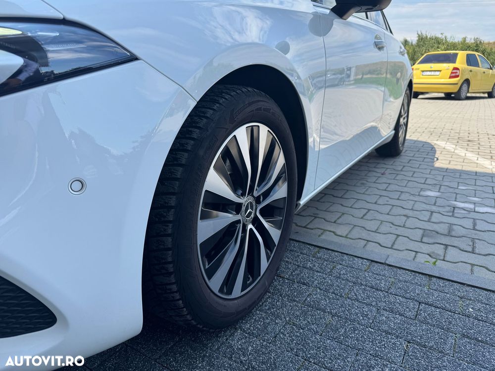 Mercedes-Benz A 220 4Matic Aut. - 12