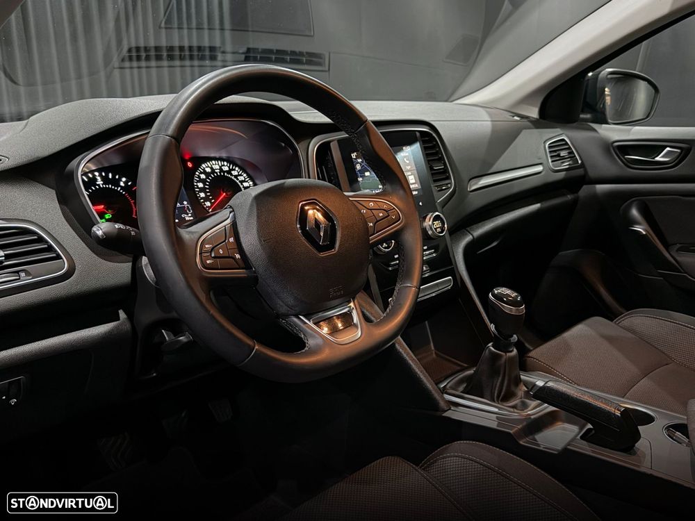 Renault Mégane 1.5 Blue dCi Intens - 13