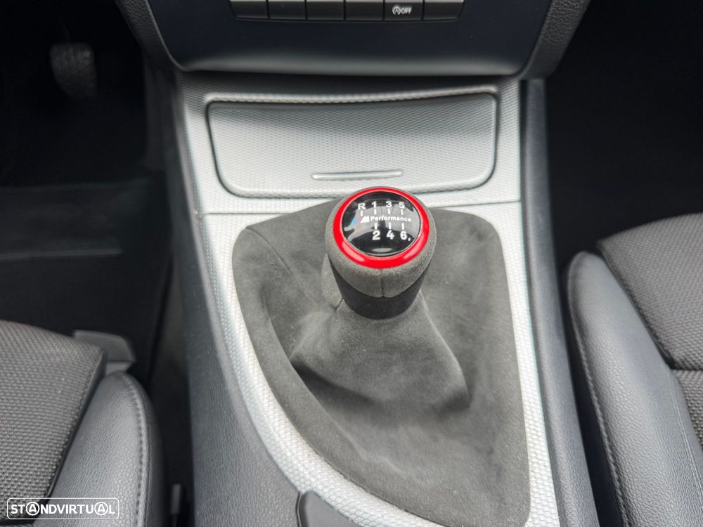 BMW 123 d Coupe - 22