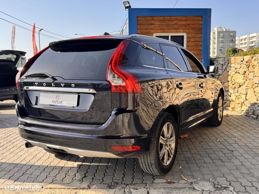 Volvo XC 60 2.0 D3 Momentum Plus - 8