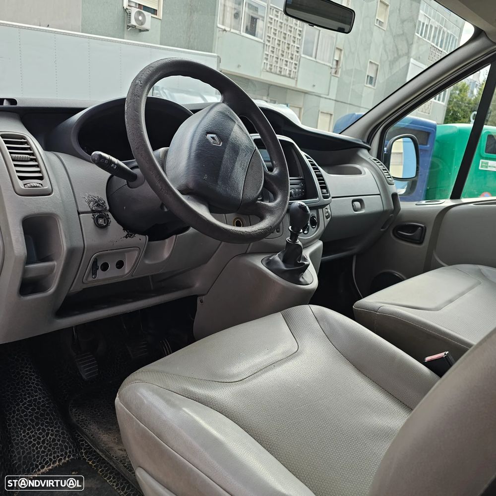 Renault Trafic - 14