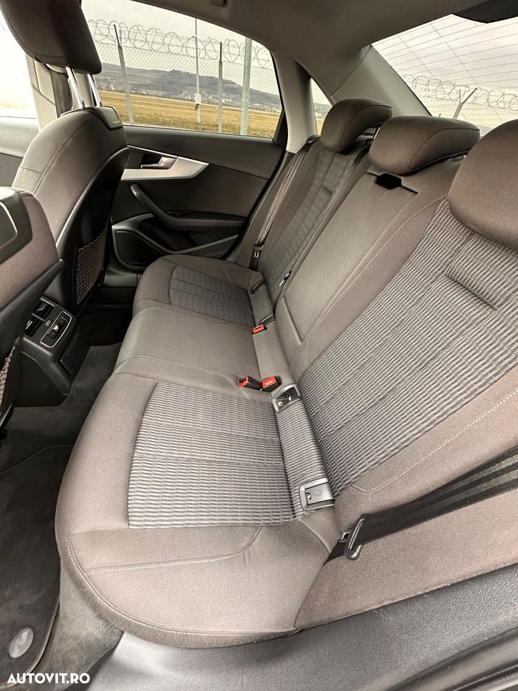 Audi A4 2.0 TDI ultra DPF Attraction - 14