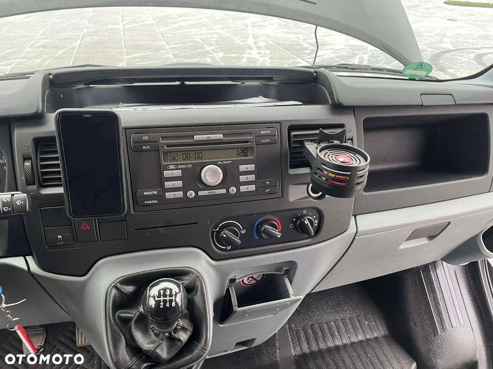 Ford Transit 350L AWD - 11