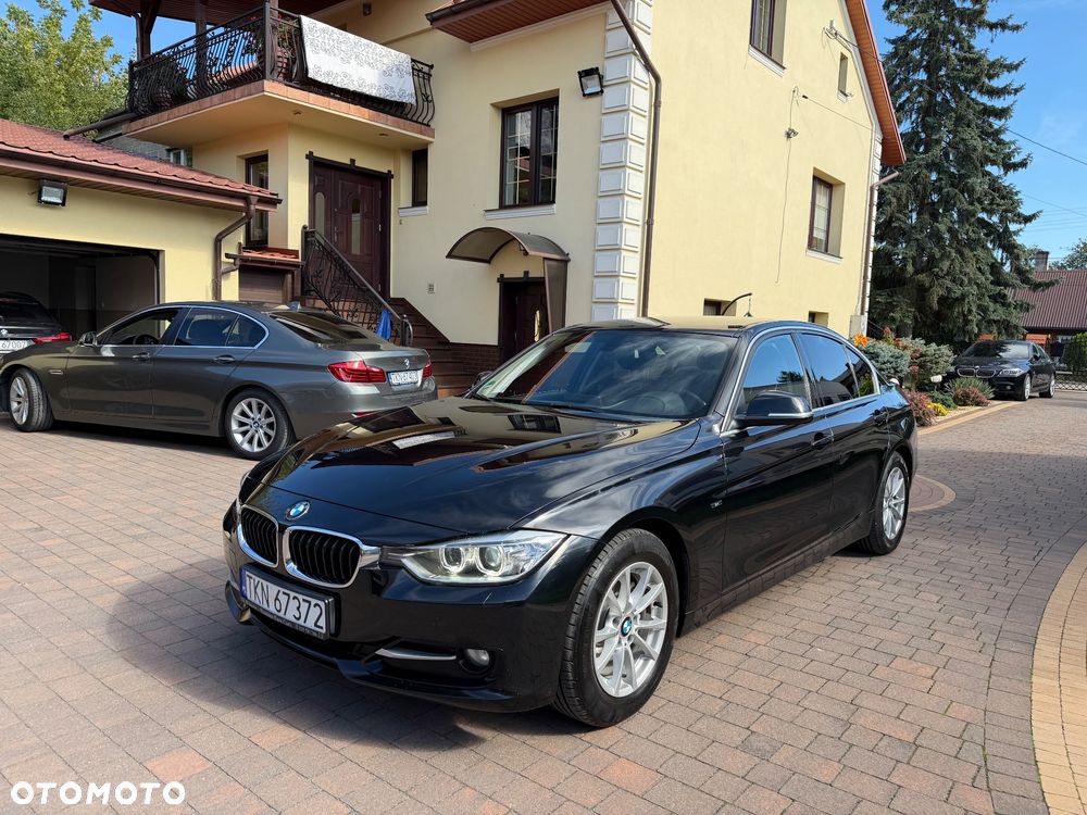 BMW Seria 3 320d Efficient Dynamic Edition Sport Line - 14