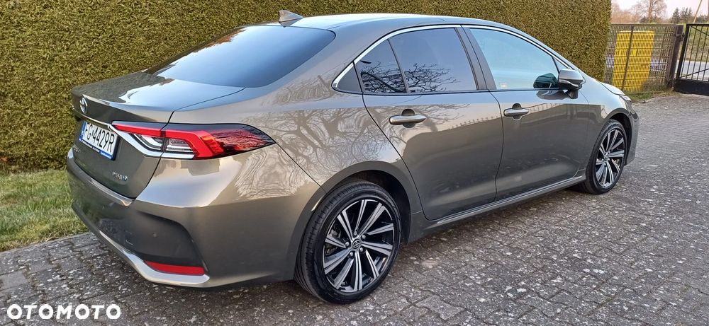 Toyota Corolla - 2