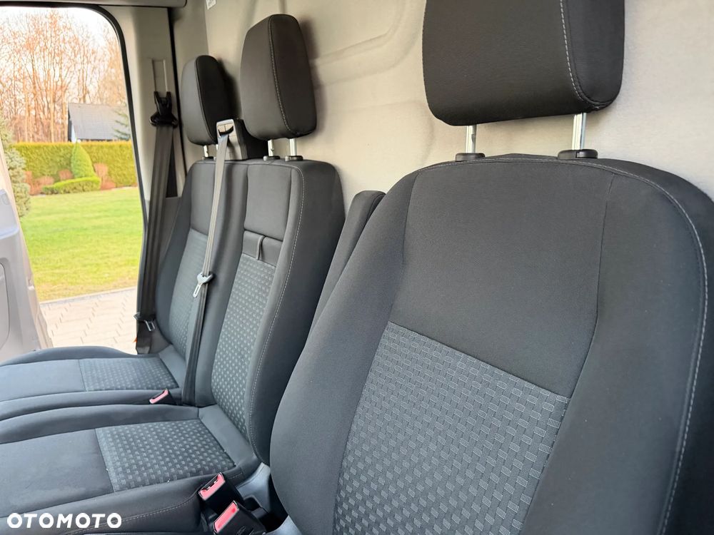 Ford Transit - 8