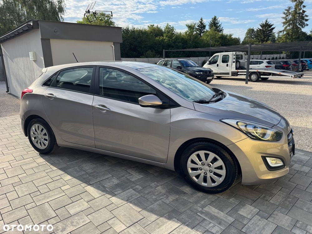Hyundai i30 blue 1.4 Classic Navigation - 4