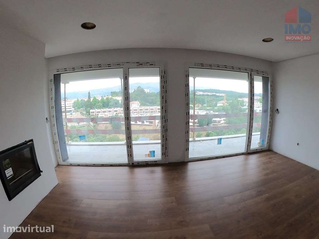 APARTAMENTO T3 NOVO | CONDOMÍNIO FECHADO | 2 GARAGENS | VISTA MAGNÍ... - Grande imagem: 5/25
