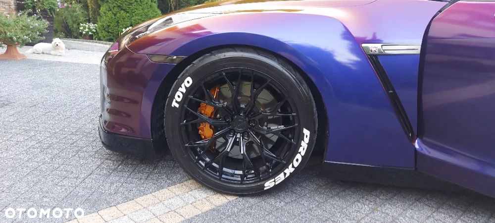 Nissan GT-R Black Edition - 8