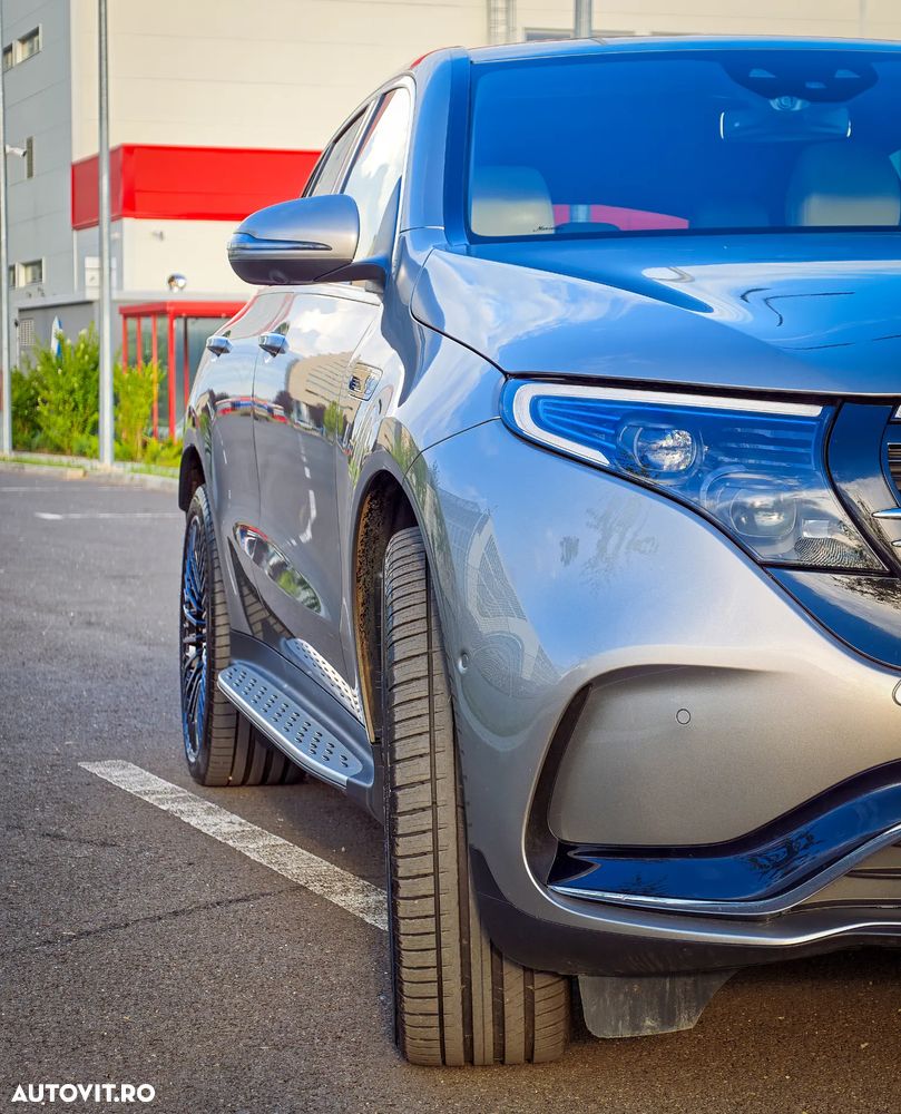 Mercedes-Benz EQC - 4