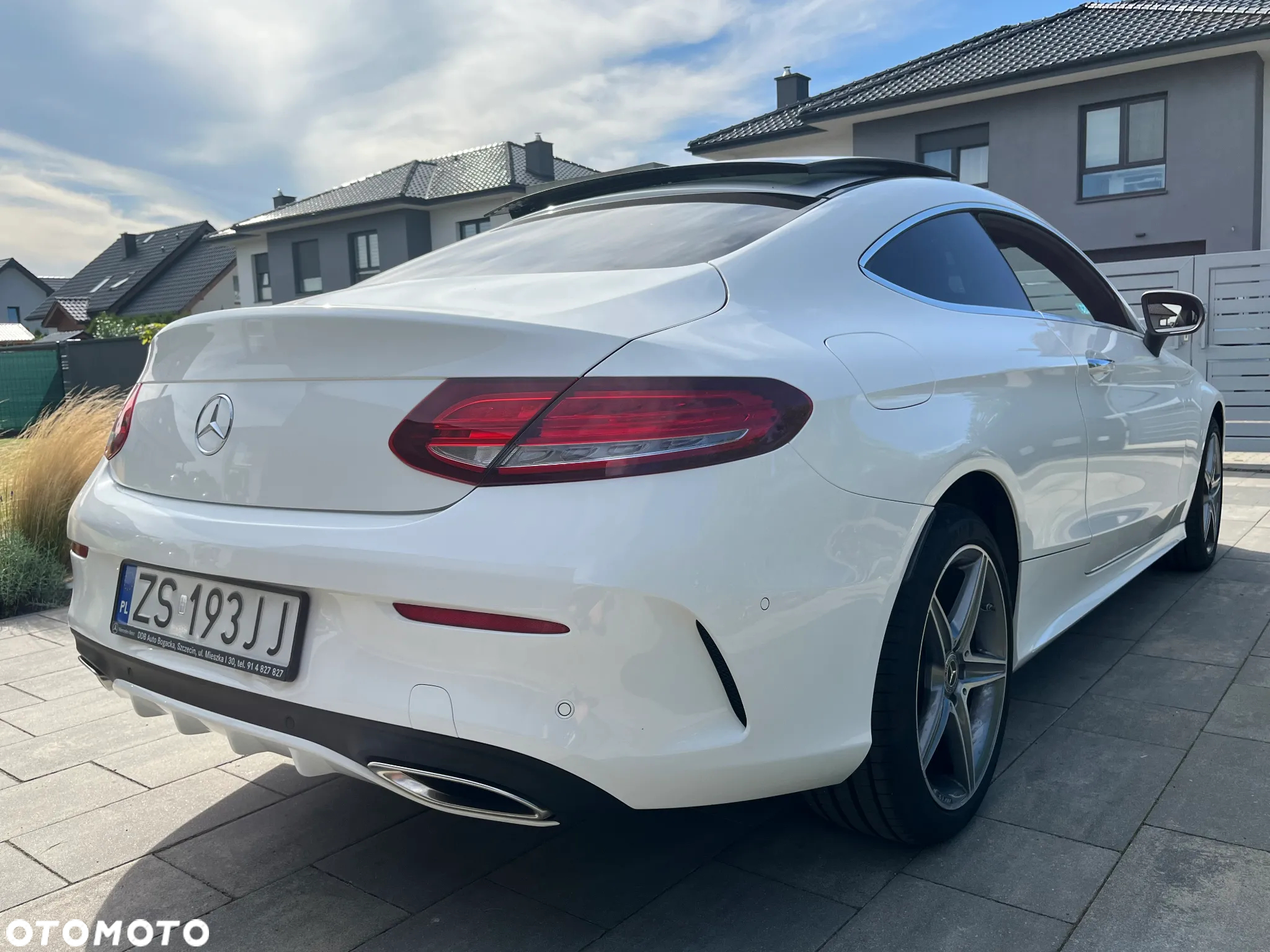 Mercedes-Benz Klasa C 200 4-Matic 9G-TRONIC - 8
