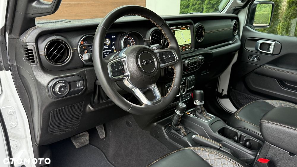 Jeep Wrangler - 15