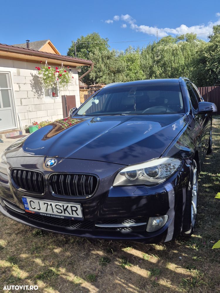 BMW Seria 5 520d - 5