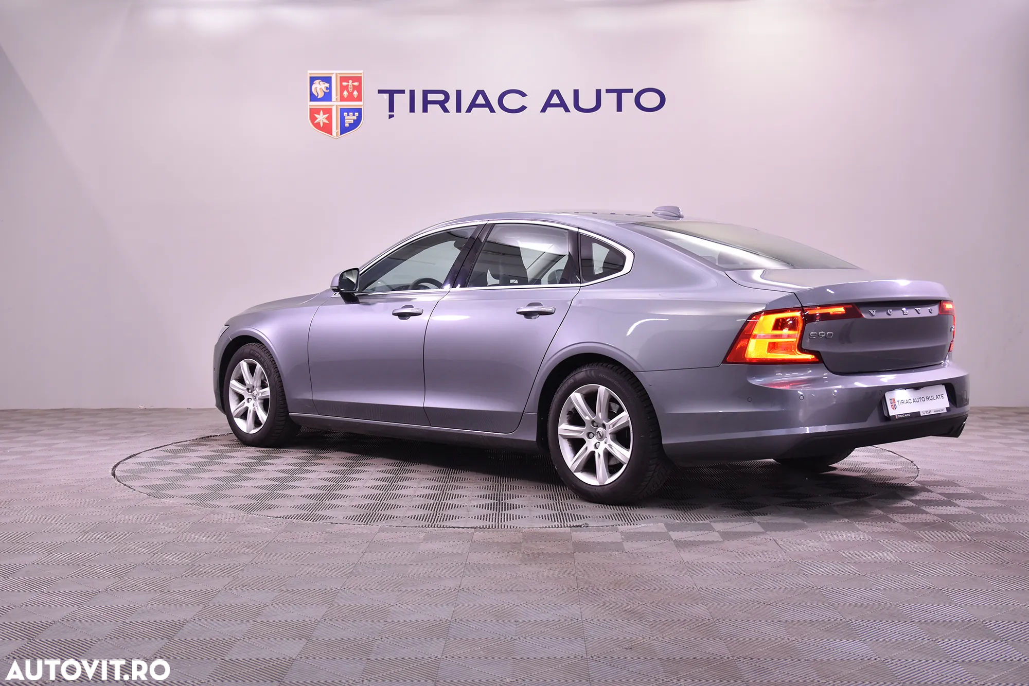 Volvo S90 - 3