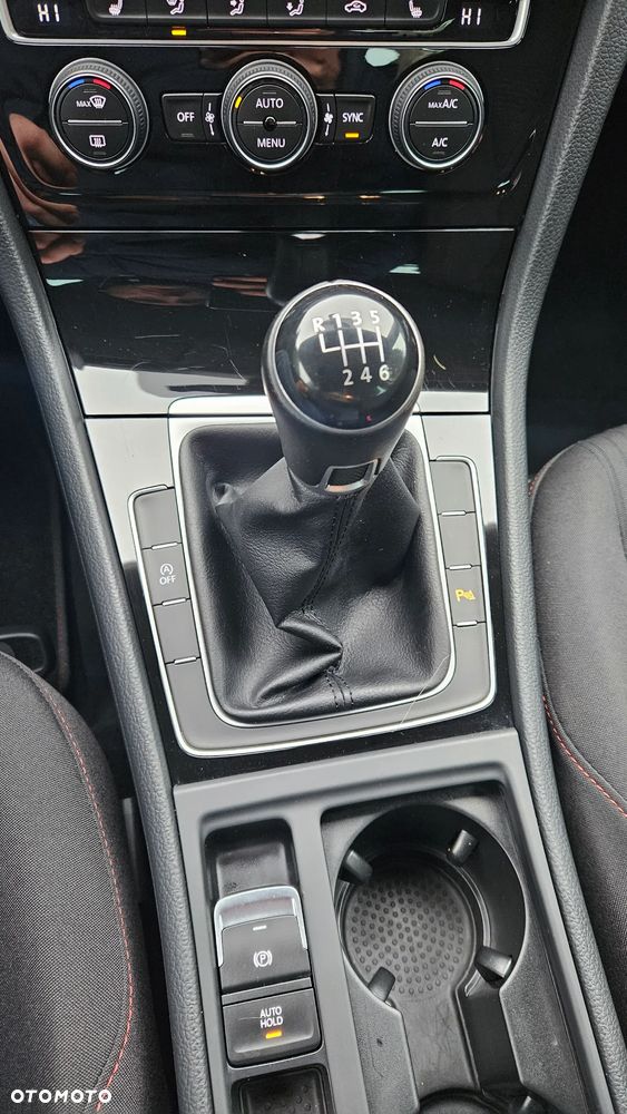 Volkswagen Golf 1.4 TSI Sound - 18