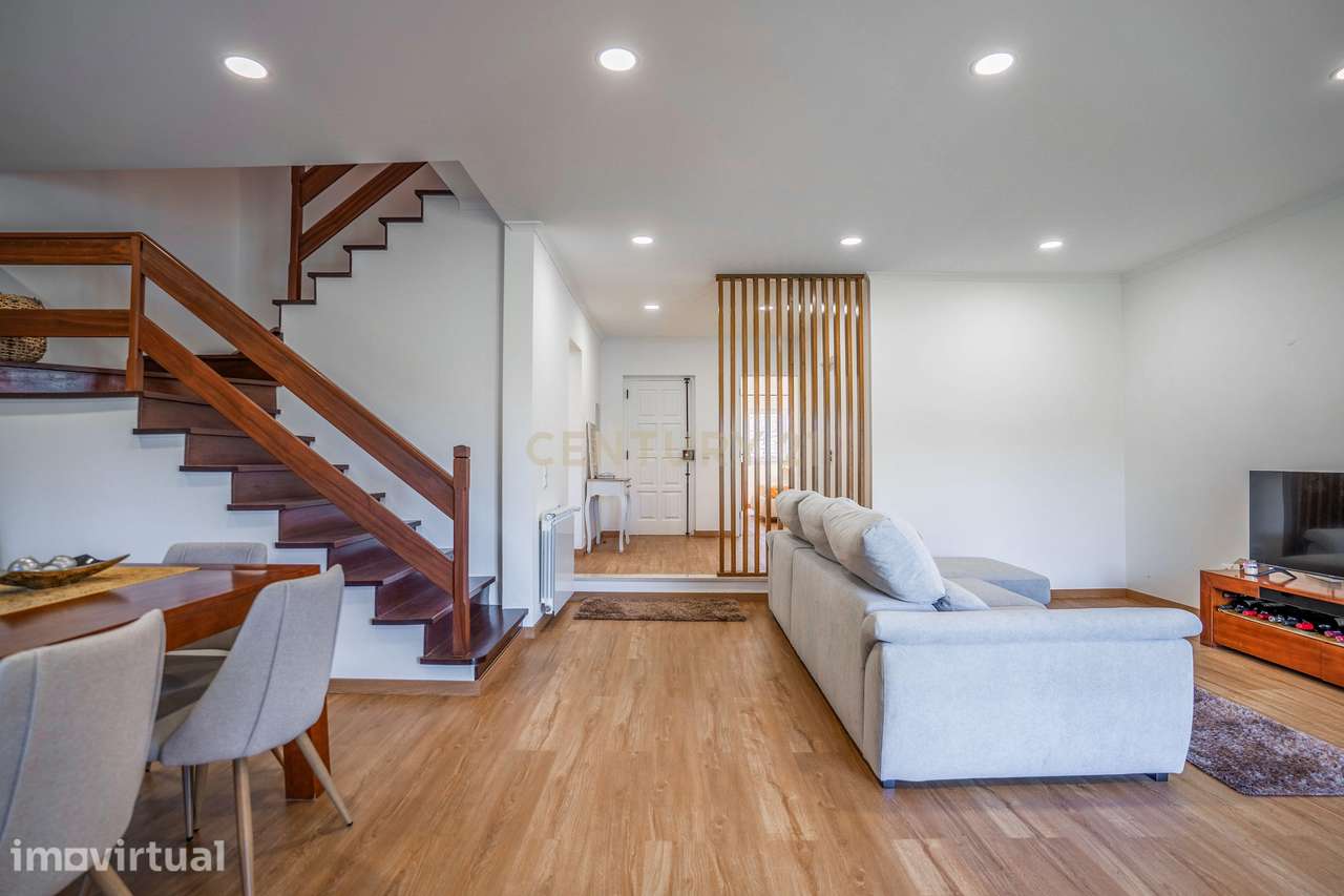Moradia T4 na Praia Del Rey | Totalmente Renovada | Vista Mar - Grande imagem: 5/53