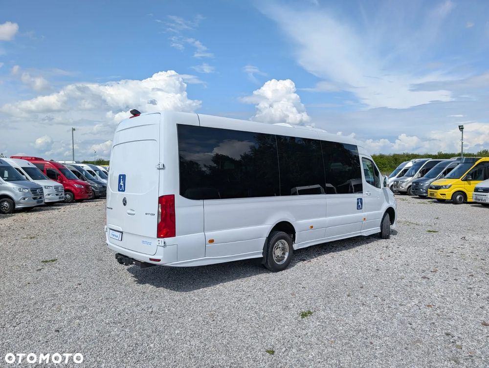 Mercedes-Benz Sprinter 517 - 4