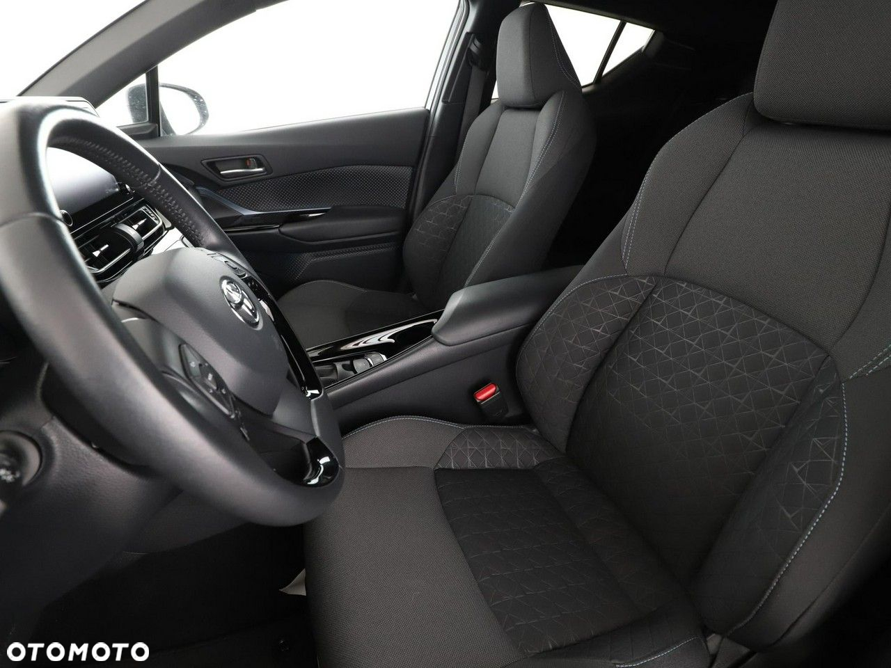 Toyota C-HR 1.8 Hybrid Business - 13