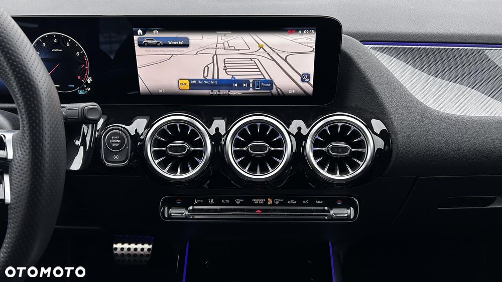 Mercedes-Benz GLA - 17