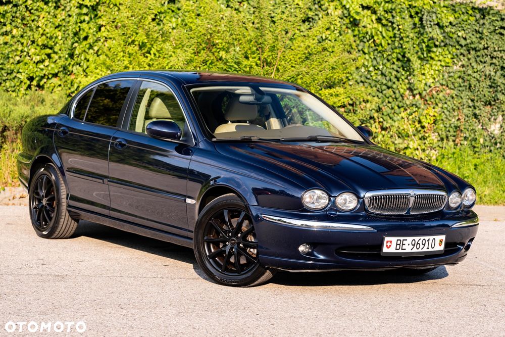 Jaguar X-Type 2.5 V6 4x4 Executive - 6