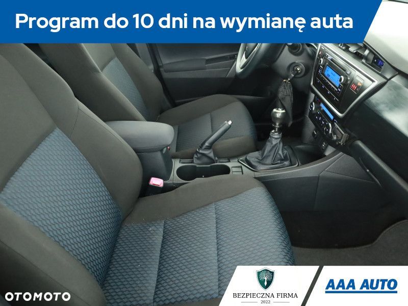 Toyota Auris - 8
