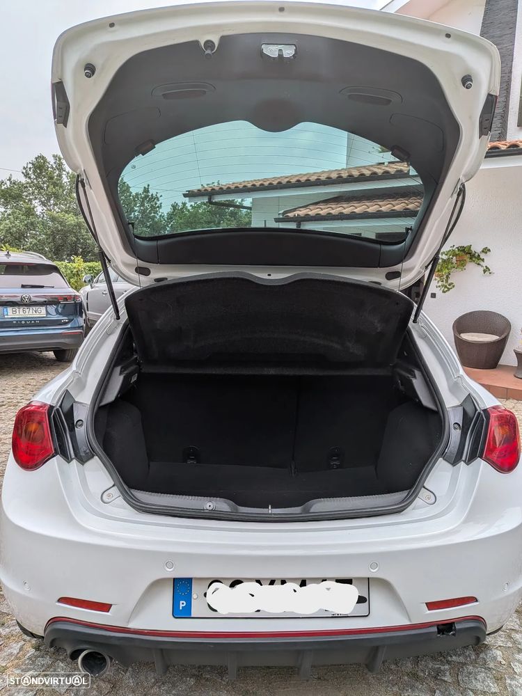 Alfa Romeo Giulietta - 7