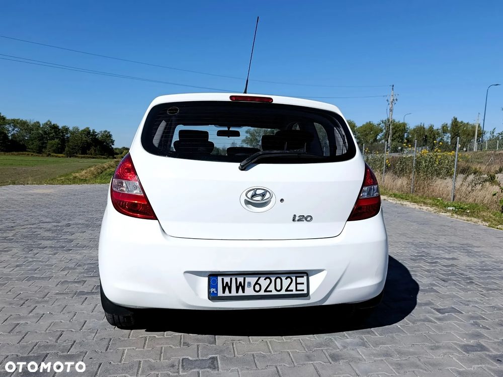 Hyundai i20 - 16