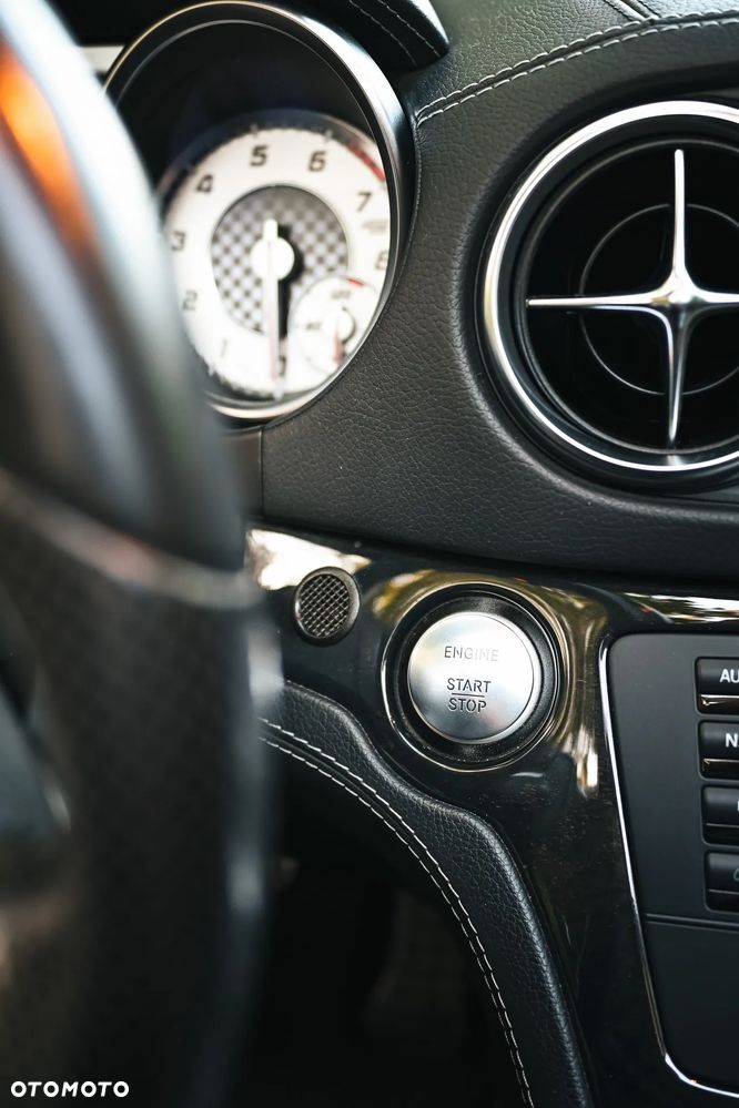 Mercedes-Benz SL 350 BlueEff - 15